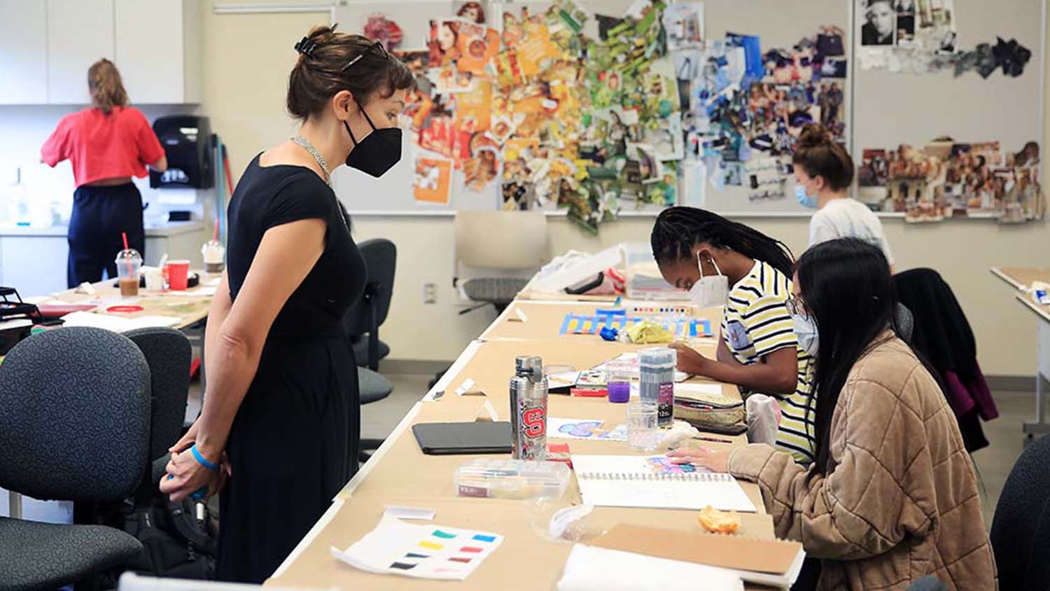 students working in the iLab